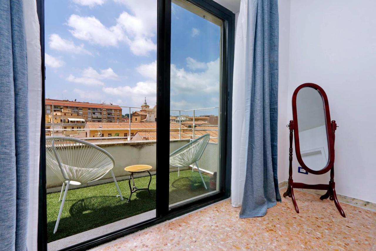 Merulana Suite S.Peter Rome Bagian luar foto
