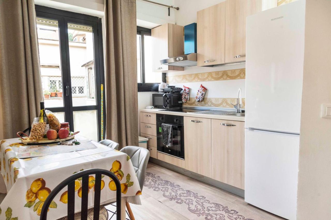 Merulana Suite S.Peter Rome Bagian luar foto