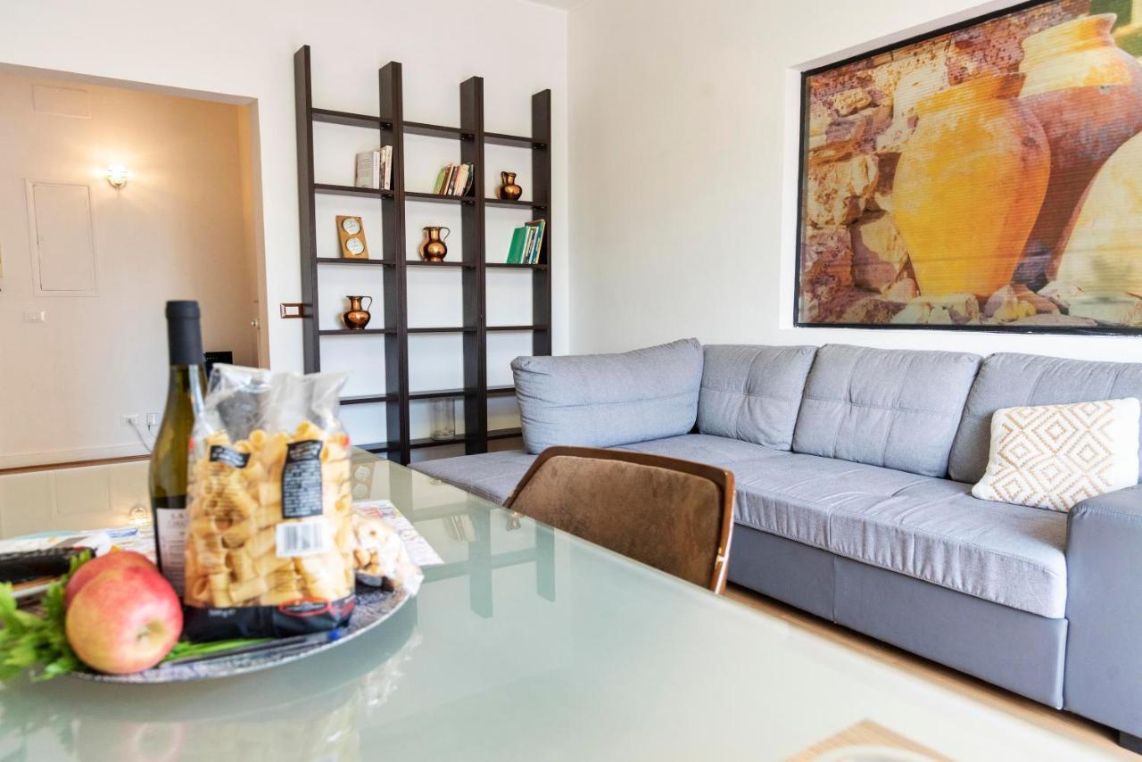 Merulana Suite S.Peter Rome Bagian luar foto